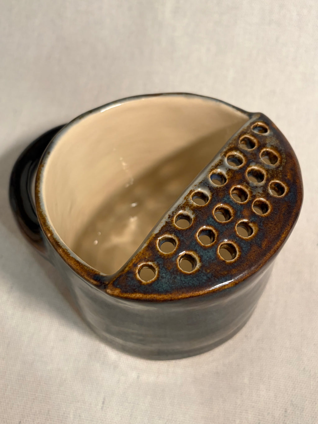 Medium Hibiscus Strainer